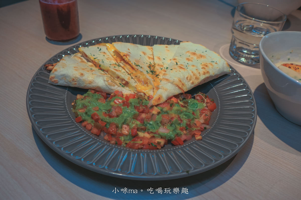 貳樓 淡水站前店｜只有貳樓能超越貳樓！摩洛哥風格配上無敵河景，夕陽美景你獨享，淡水美食