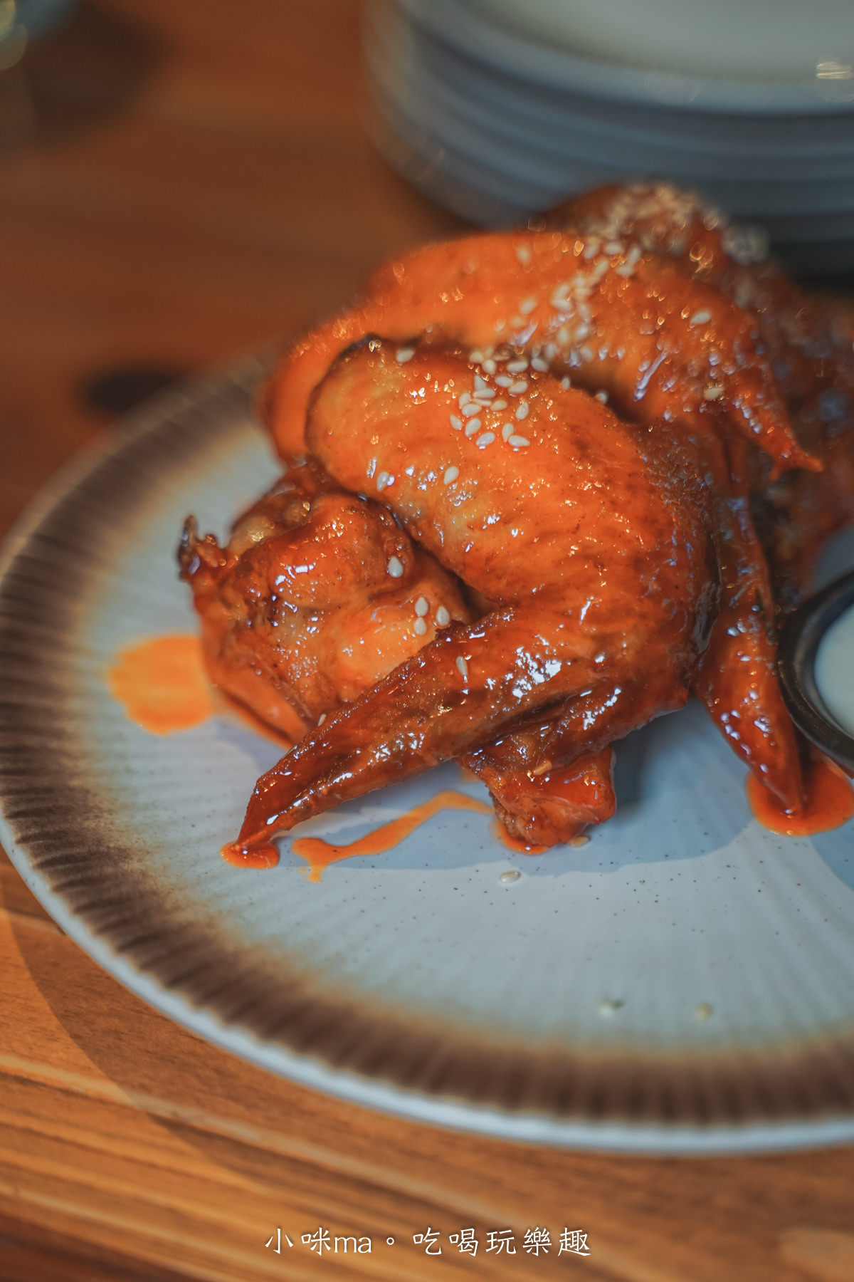 Gumgum Beer & Wings 雞翅啤酒吧-內科店|獨棟空間滿是綠色植栽,頂樓還打造露營風,簡直是都市裡的小綠洲,不限時、寵物友善空間,捷運西湖站 - 第14張圖 Gumgum Beer & Wings 雞翅啤酒吧-內科店|獨棟空間滿是綠色植栽,頂樓還打造露營風,簡直是都市裡的小綠洲,不限時、寵物友善空間,捷運西湖站