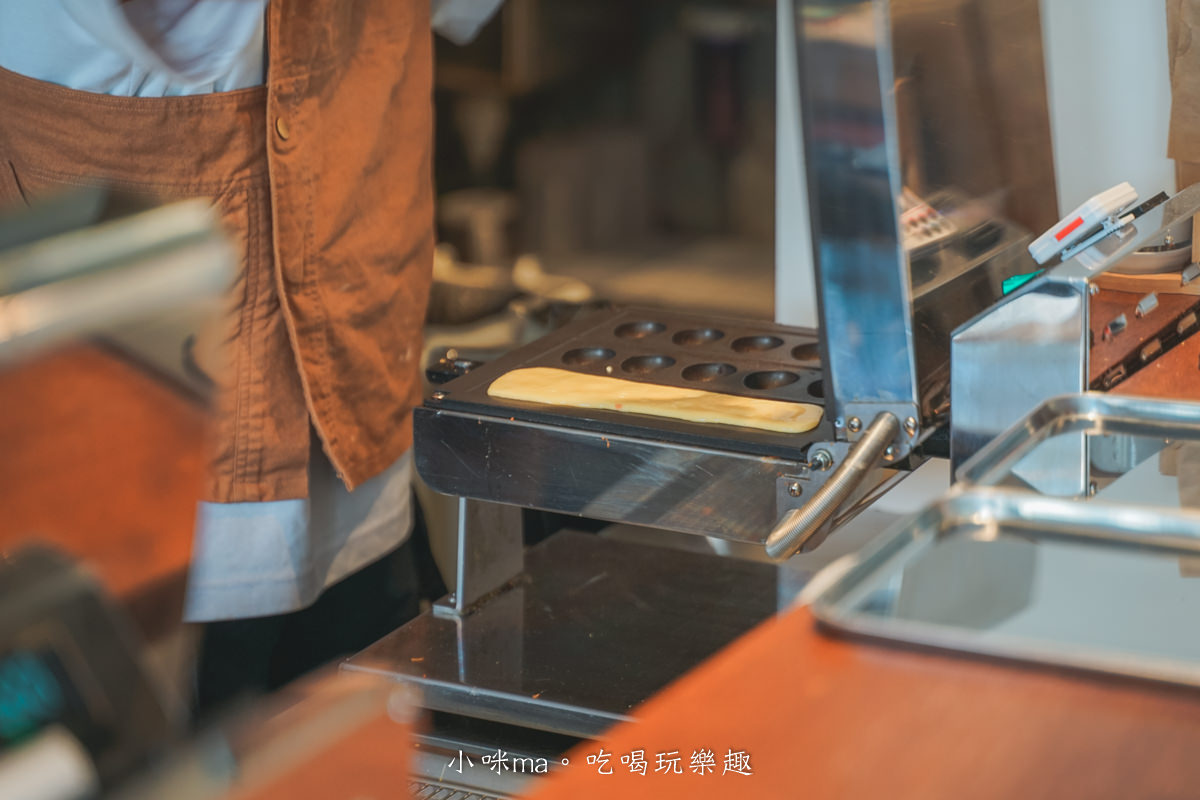 魚刺人雞蛋糕-基隆店|台中雞蛋糕名店插旗基隆,入駐正濱漁港彩色屋,限定口味 x 悠閒港景~水啦,基隆美食 - 第15張圖 魚刺人雞蛋糕-基隆店|台中雞蛋糕名店插旗基隆,入駐正濱漁港彩色屋,限定口味 x 悠閒港景~水啦,基隆美食
