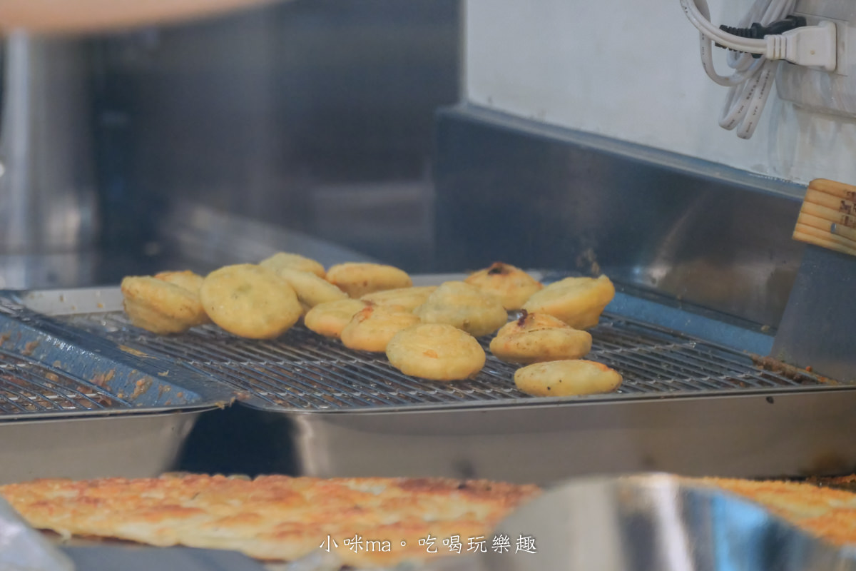 佳元蔥油餅舖-台北內湖店|蔥油餅口口嘎嘣脆,9種口味任你選,下午茶點心就選他,內湖美食 - 第6張圖 佳元蔥油餅舖-台北內湖店|蔥油餅口口嘎嘣脆,9種口味任你選,下午茶點心就選他,內湖美食