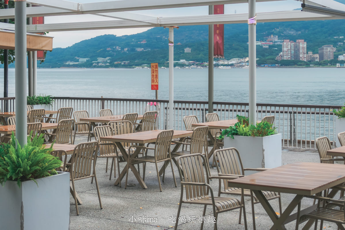 Memory-時光樹影河岸景觀餐廳｜絕美河景第一排，戶外用餐區獨攬淡水美景，淡水超推約會餐廳，淡水美食