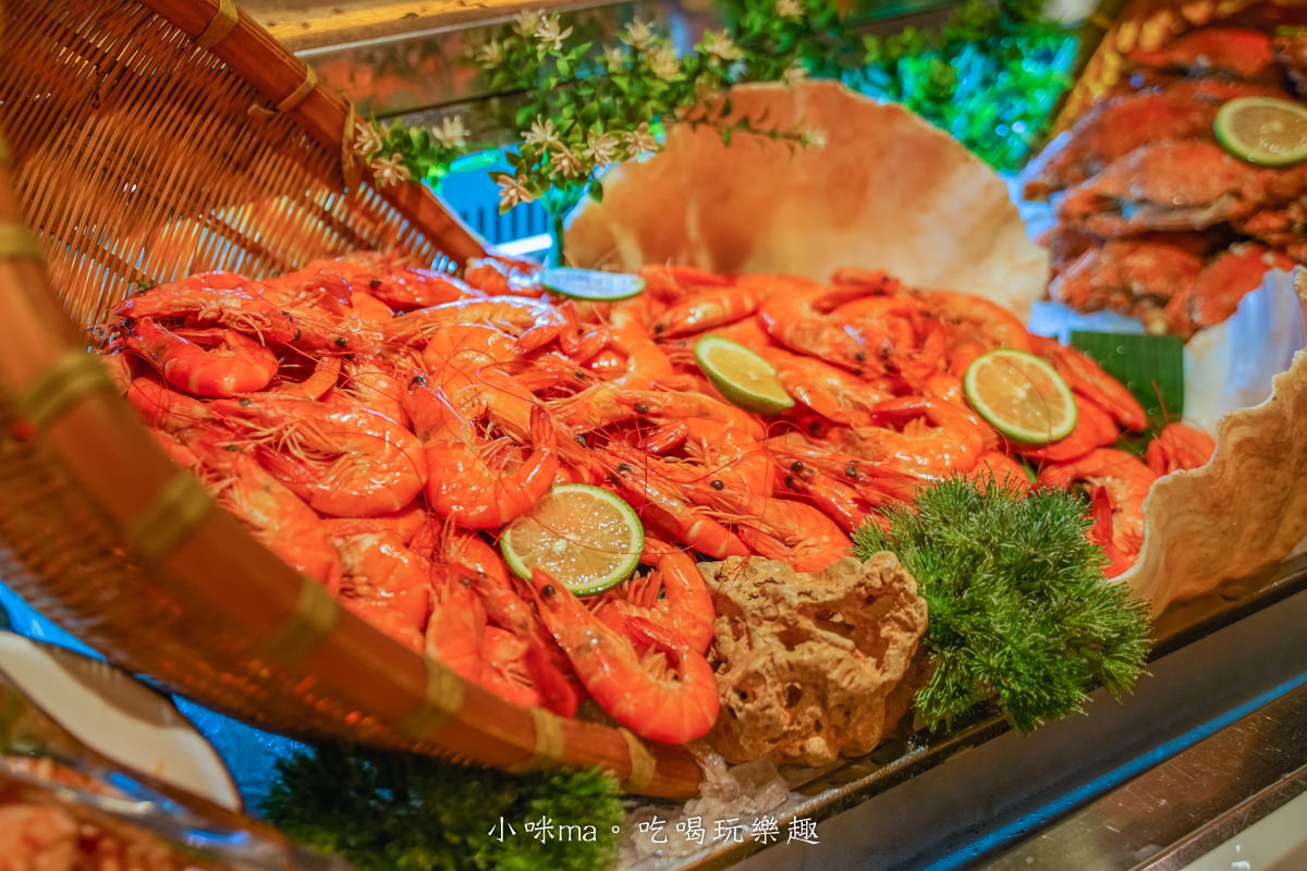 台北寒舍艾美酒店 探索廚房|果香烤牛腹肉、泰式涼拌蟹 豐富的異國料理帶你環遊世界,高水準甜點也不容錯過,台北吃到飽推薦 - 第33張圖 台北寒舍艾美酒店 探索廚房|果香烤牛腹肉、泰式涼拌蟹 豐富的異國料理帶你環遊世界,高水準甜點也不容錯過,台北吃到飽推薦