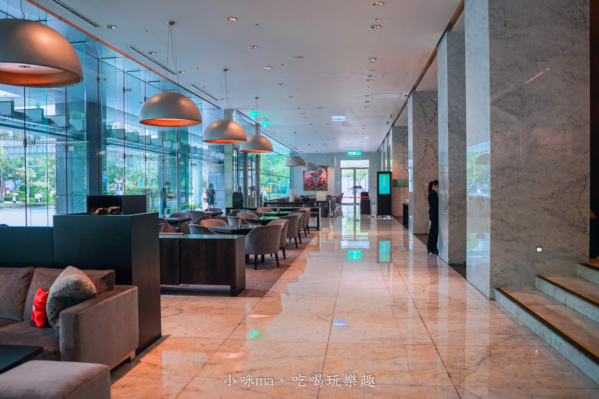 台北寒舍艾美酒店 探索廚房|果香烤牛腹肉、泰式涼拌蟹 豐富的異國料理帶你環遊世界,高水準甜點也不容錯過,台北吃到飽推薦 - 第2張圖 台北寒舍艾美酒店 探索廚房|果香烤牛腹肉、泰式涼拌蟹 豐富的異國料理帶你環遊世界,高水準甜點也不容錯過,台北吃到飽推薦