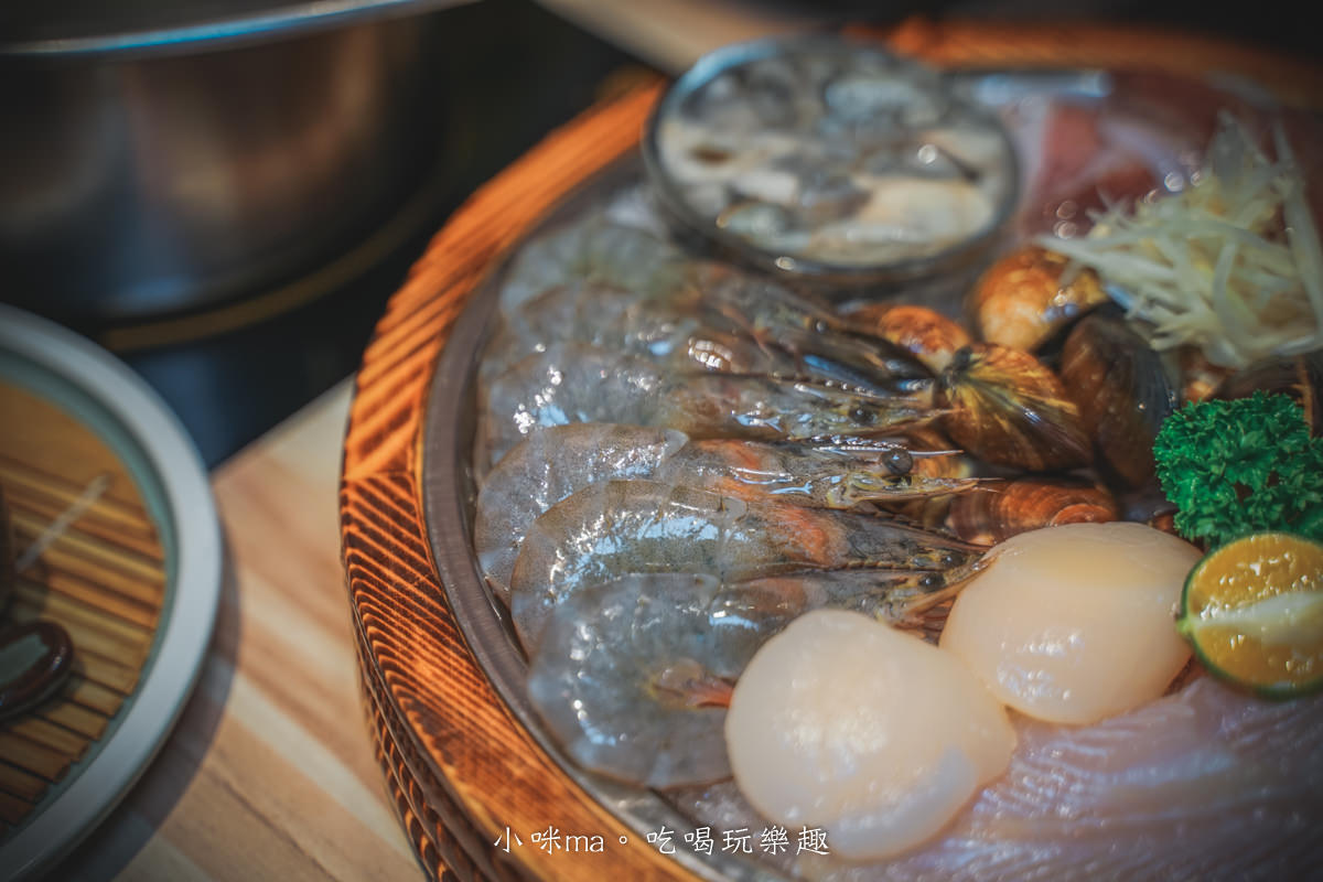 立馬吃一鍋。有機水產火鍋專賣 E.Ma Hot Pot|爆擊海鮮控味蕾!超鮮黑鑽蜆湯頭根本不讓你睡~,冰淇淋、飲料無限供應,板橋火鍋推薦 - 第41張圖 立馬吃一鍋。有機水產火鍋專賣 E.Ma Hot Pot|爆擊海鮮控味蕾!超鮮黑鑽蜆湯頭根本不讓你睡~,冰淇淋、飲料無限供應,板橋火鍋推薦