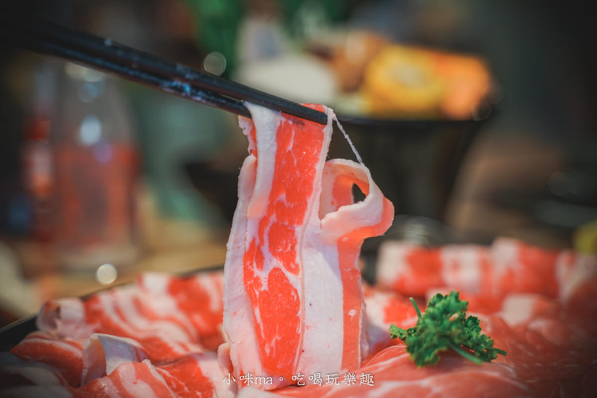 立馬吃一鍋。有機水產火鍋專賣 E.Ma Hot Pot|爆擊海鮮控味蕾!超鮮黑鑽蜆湯頭根本不讓你睡~,冰淇淋、飲料無限供應,板橋火鍋推薦 - 第36張圖 立馬吃一鍋。有機水產火鍋專賣 E.Ma Hot Pot|爆擊海鮮控味蕾!超鮮黑鑽蜆湯頭根本不讓你睡~,冰淇淋、飲料無限供應,板橋火鍋推薦