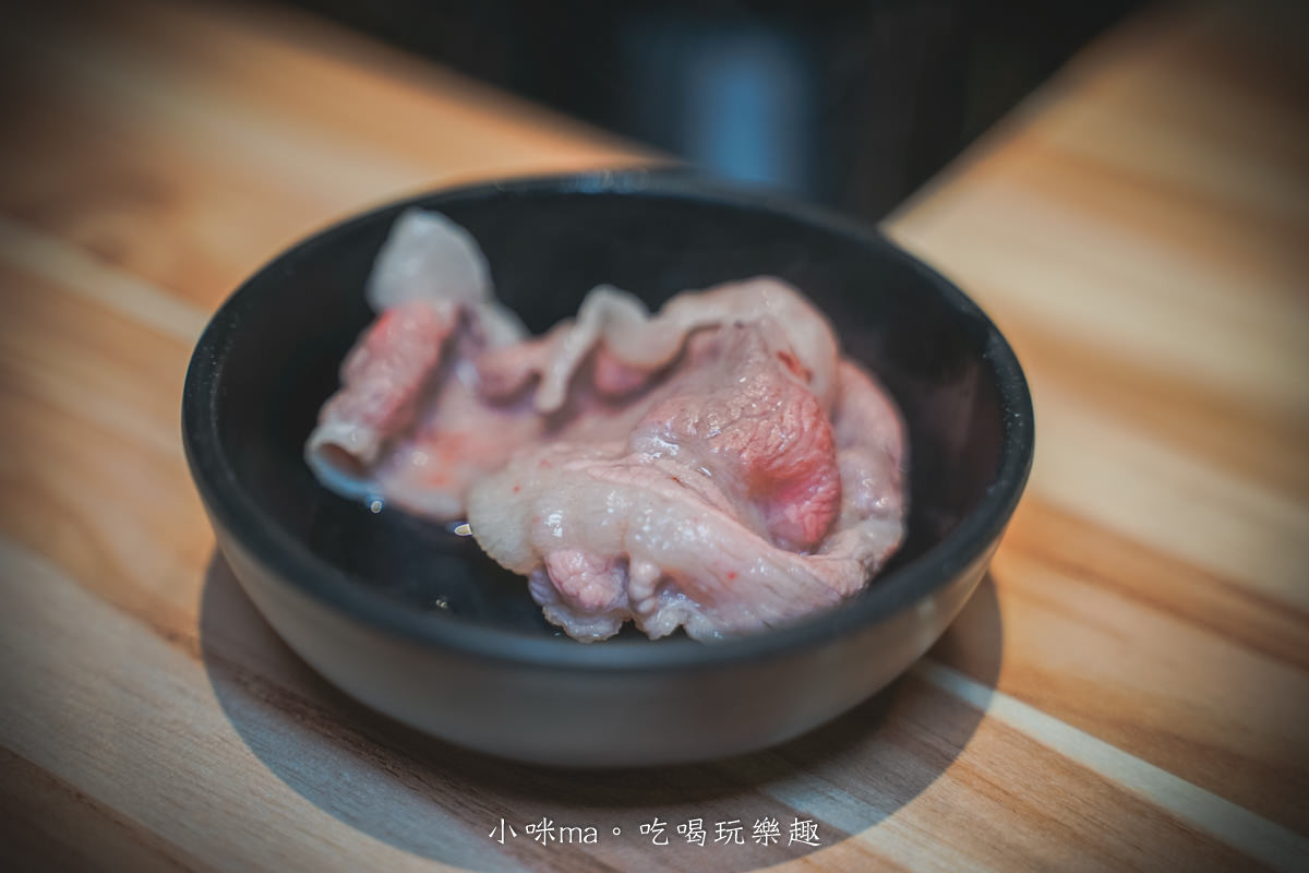 立馬吃一鍋。有機水產火鍋專賣 E.Ma Hot Pot|爆擊海鮮控味蕾!超鮮黑鑽蜆湯頭根本不讓你睡~,冰淇淋、飲料無限供應,板橋火鍋推薦 - 第37張圖 立馬吃一鍋。有機水產火鍋專賣 E.Ma Hot Pot|爆擊海鮮控味蕾!超鮮黑鑽蜆湯頭根本不讓你睡~,冰淇淋、飲料無限供應,板橋火鍋推薦