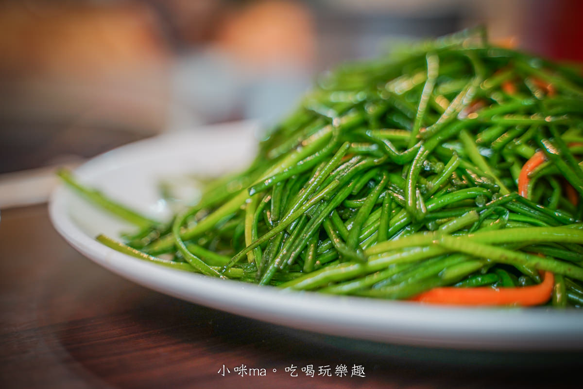 十一份活魚餐廳｜石門水庫必吃活魚四吃！稱斤現撈活魚 價格公開透明，菜色豐富選擇多，桃園美食 / 石門活魚推薦
