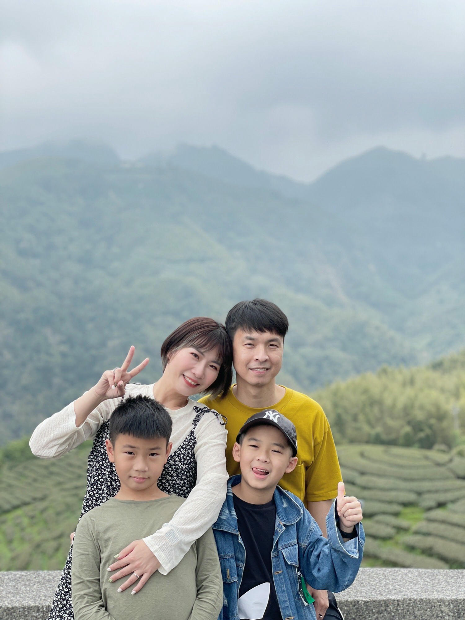 【南投景點】八卦茶園|雲霧繚繞的翠綠茶園,茶飲廣告拍攝場景,櫻花季來更是美不勝收,竹山景點 - 第11張圖 【南投景點】八卦茶園|雲霧繚繞的翠綠茶園,茶飲廣告拍攝場景,櫻花季來更是美不勝收,竹山景點