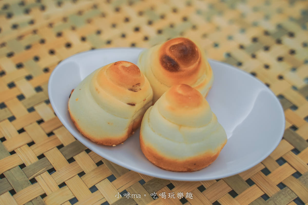 【淡水美食】二良脆皮烤饅頭-淡水店｜超人氣限量烤饅頭，一出爐滿街飄香，五種口味任你選，淡水老街小吃