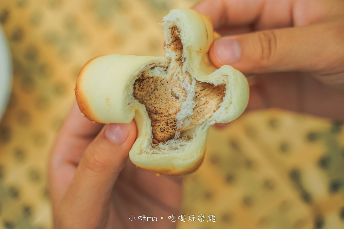 【淡水美食】二良脆皮烤饅頭-淡水店｜超人氣限量烤饅頭，一出爐滿街飄香，五種口味任你選，淡水老街小吃