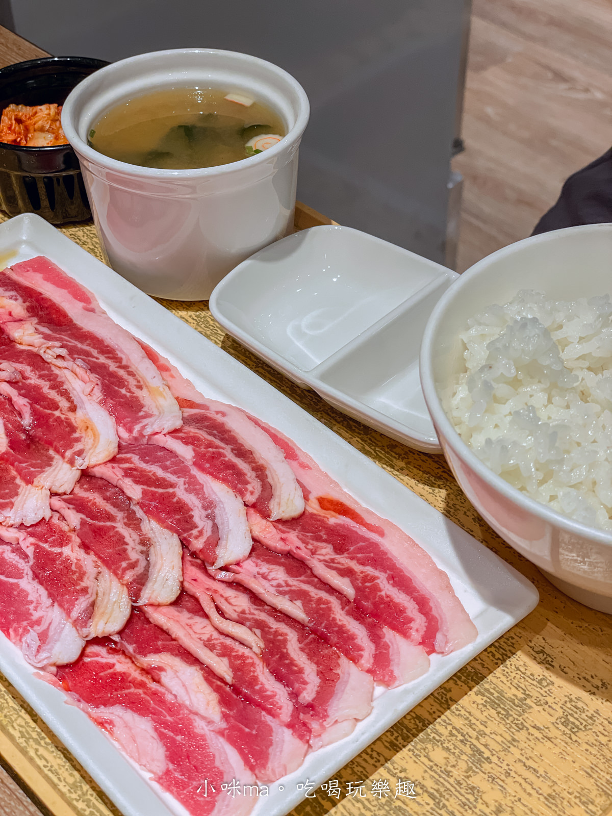 【一人燒肉推薦】燒肉LIKE(焼肉ライク)-中和環球店|邊緣人也能烤起來!180元就有雙拼燒肉可以吃,新北燒肉推薦 - 第27張圖 【一人燒肉推薦】燒肉LIKE(焼肉ライク)-中和環球店|邊緣人也能烤起來!180元就有雙拼燒肉可以吃,新北燒肉推薦