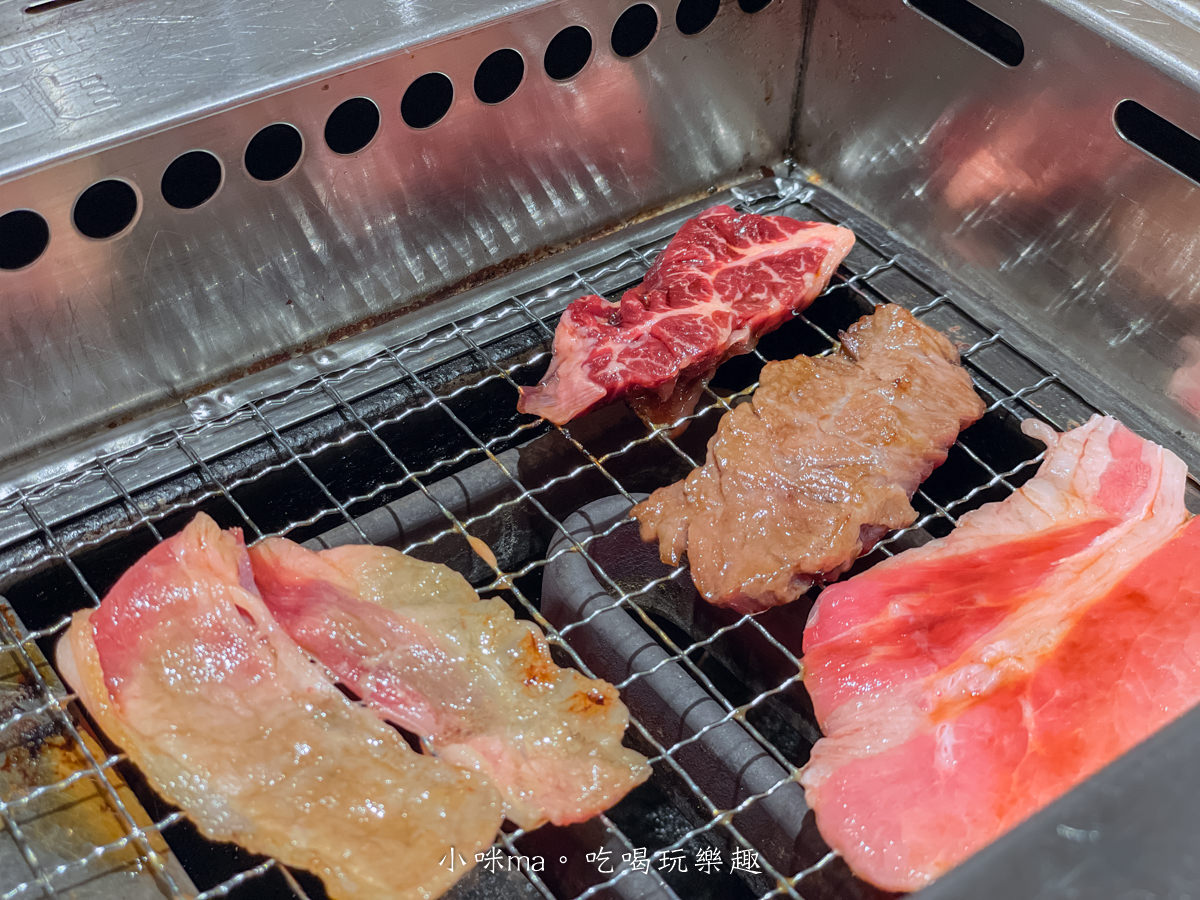 【一人燒肉推薦】燒肉LIKE(焼肉ライク)-中和環球店|邊緣人也能烤起來!180元就有雙拼燒肉可以吃,新北燒肉推薦 - 第30張圖 【一人燒肉推薦】燒肉LIKE(焼肉ライク)-中和環球店|邊緣人也能烤起來!180元就有雙拼燒肉可以吃,新北燒肉推薦
