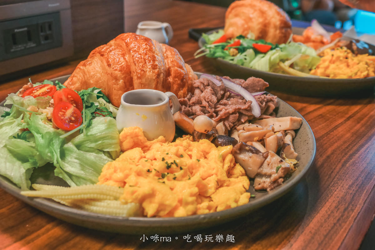 【南京三民咖啡廳】CHIT CHAT Cafe|大份量早午餐有夠美味,提供免費插座可使用,松山美食 - 第9張圖 【南京三民咖啡廳】CHIT CHAT Cafe|大份量早午餐有夠美味,提供免費插座可使用,松山美食