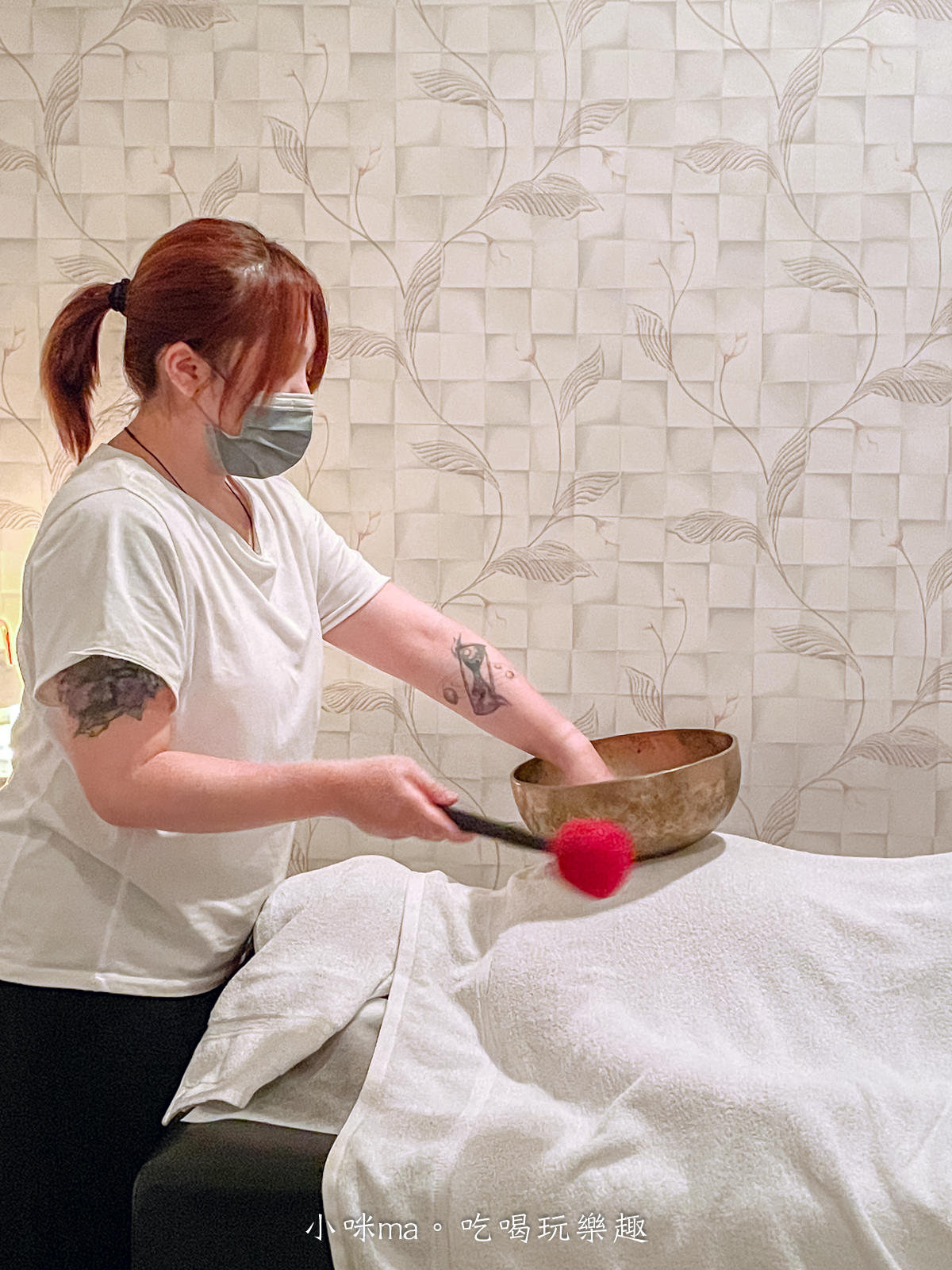 【台北SPA推薦】沐境微晨Spa & Massage｜客製化經絡按摩，脈輪卡牌選定你的能量精油，搭配西藏頌缽淨化解放身心靈，台北精油按摩