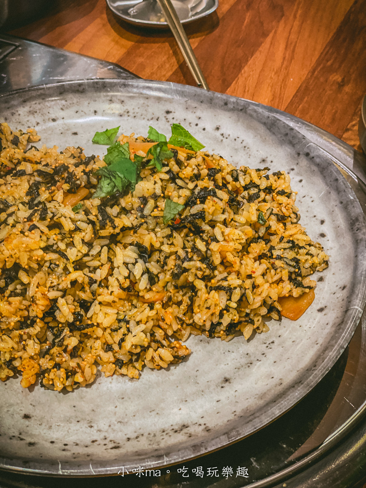【內湖美食】Uncle-K 火烤店｜韓國道地元祖馬鈴薯排骨鍋進駐內湖商圈，韓國泡麵 年糕無限供應，還有免費遊戲機台可以玩，附菜單