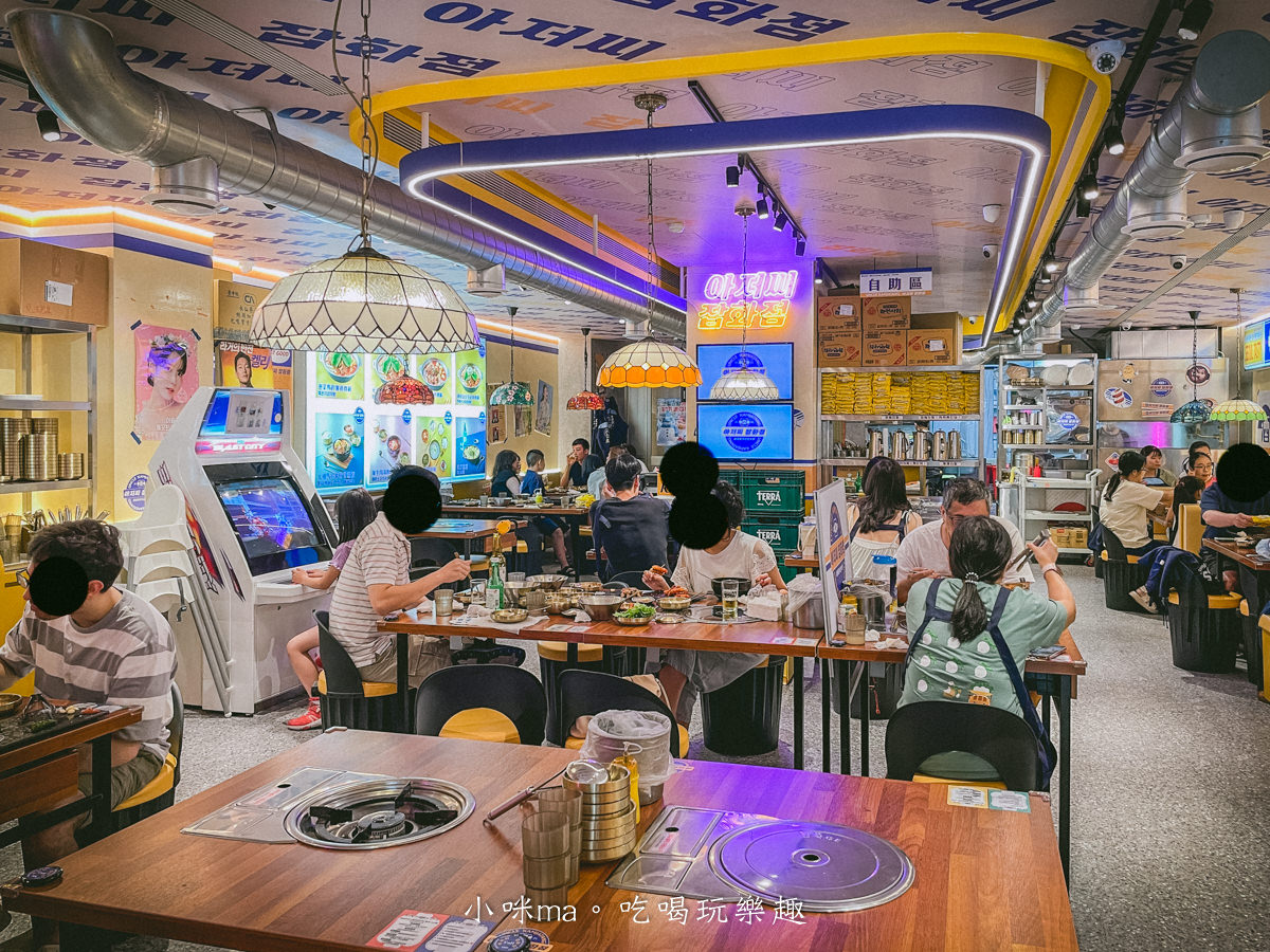 【內湖美食】Uncle-K 火烤店｜韓國道地元祖馬鈴薯排骨鍋進駐內湖商圈，韓國泡麵 年糕無限供應，還有免費遊戲機台可以玩，附菜單