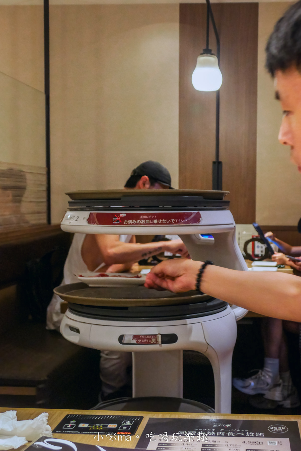 【大阪美食】國產牛燒肉放題 道頓堀御堂筋店|大阪超人氣燒肉吃到飽!沒有訂位就有的你等了,附中文菜單、線上訂位,日本燒肉吃到飽推薦 - 第15張圖 【大阪美食】國產牛燒肉放題 道頓堀御堂筋店|大阪超人氣燒肉吃到飽!沒有訂位就有的你等了,附中文菜單、線上訂位,日本燒肉吃到飽推薦