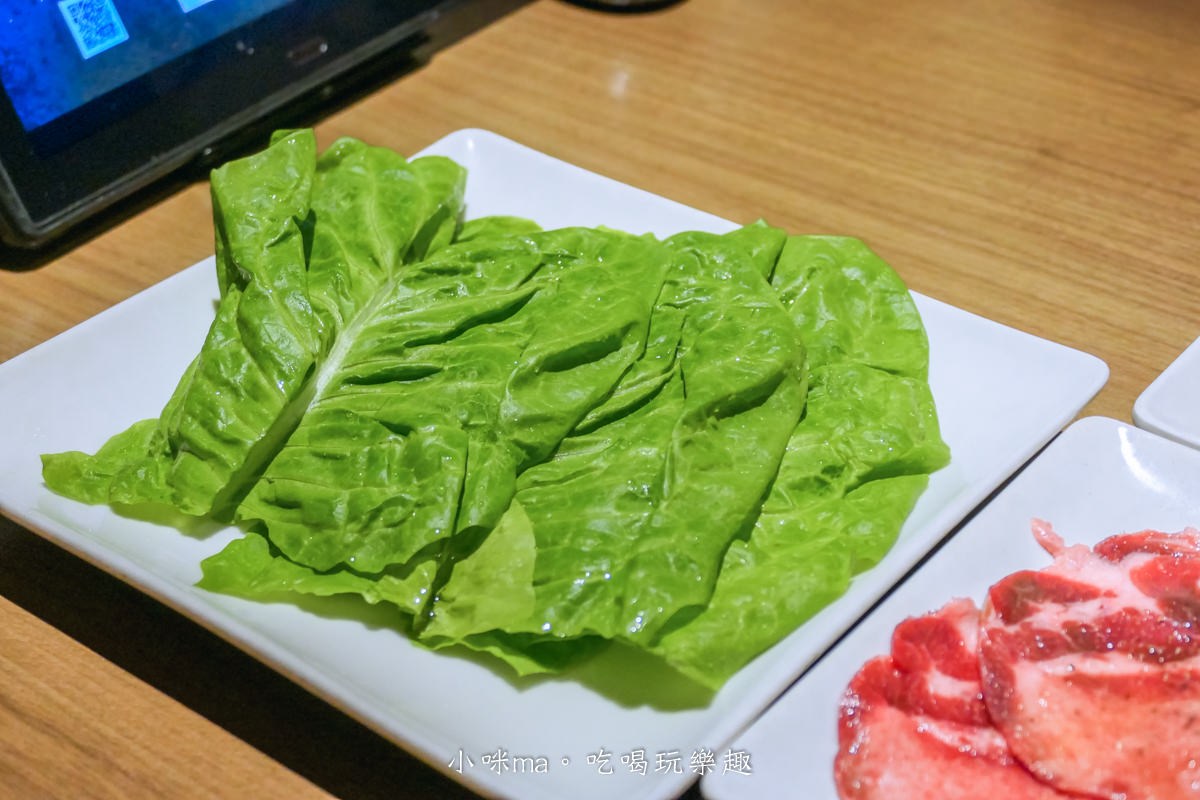 【大阪美食】國產牛燒肉放題 道頓堀御堂筋店|大阪超人氣燒肉吃到飽!沒有訂位就有的你等了,附中文菜單、線上訂位,日本燒肉吃到飽推薦 - 第19張圖 【大阪美食】國產牛燒肉放題 道頓堀御堂筋店|大阪超人氣燒肉吃到飽!沒有訂位就有的你等了,附中文菜單、線上訂位,日本燒肉吃到飽推薦