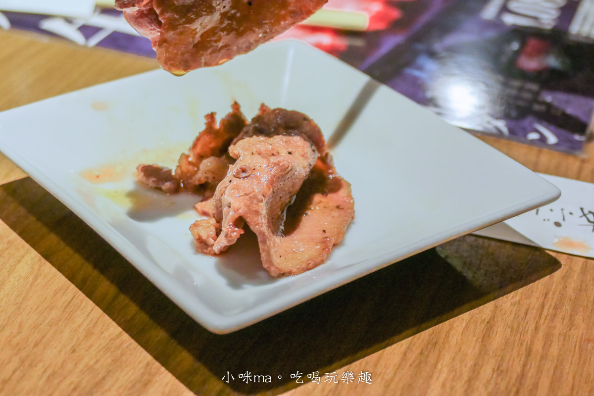 【大阪美食】國產牛燒肉放題 道頓堀御堂筋店|大阪超人氣燒肉吃到飽!沒有訂位就有的你等了,附中文菜單、線上訂位,日本燒肉吃到飽推薦 - 第22張圖 【大阪美食】國產牛燒肉放題 道頓堀御堂筋店|大阪超人氣燒肉吃到飽!沒有訂位就有的你等了,附中文菜單、線上訂位,日本燒肉吃到飽推薦
