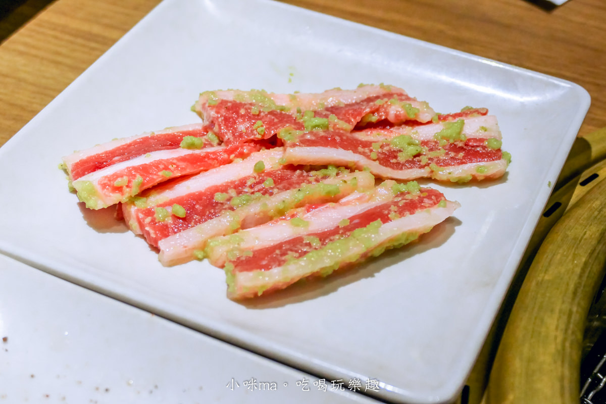 【大阪美食】國產牛燒肉放題 道頓堀御堂筋店|大阪超人氣燒肉吃到飽!沒有訂位就有的你等了,附中文菜單、線上訂位,日本燒肉吃到飽推薦 - 第25張圖 【大阪美食】國產牛燒肉放題 道頓堀御堂筋店|大阪超人氣燒肉吃到飽!沒有訂位就有的你等了,附中文菜單、線上訂位,日本燒肉吃到飽推薦
