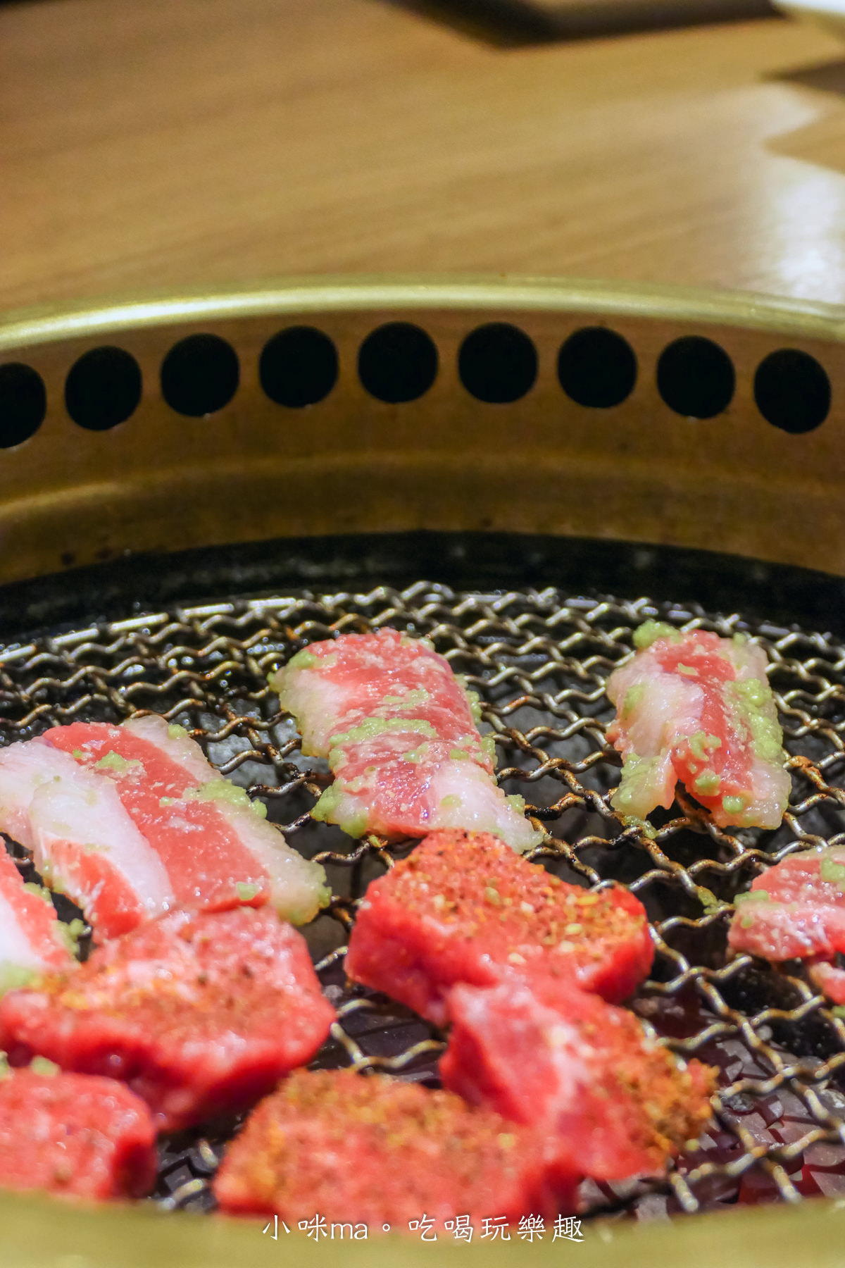 【大阪美食】國產牛燒肉放題 道頓堀御堂筋店|大阪超人氣燒肉吃到飽!沒有訂位就有的你等了,附中文菜單、線上訂位,日本燒肉吃到飽推薦 - 第27張圖 【大阪美食】國產牛燒肉放題 道頓堀御堂筋店|大阪超人氣燒肉吃到飽!沒有訂位就有的你等了,附中文菜單、線上訂位,日本燒肉吃到飽推薦