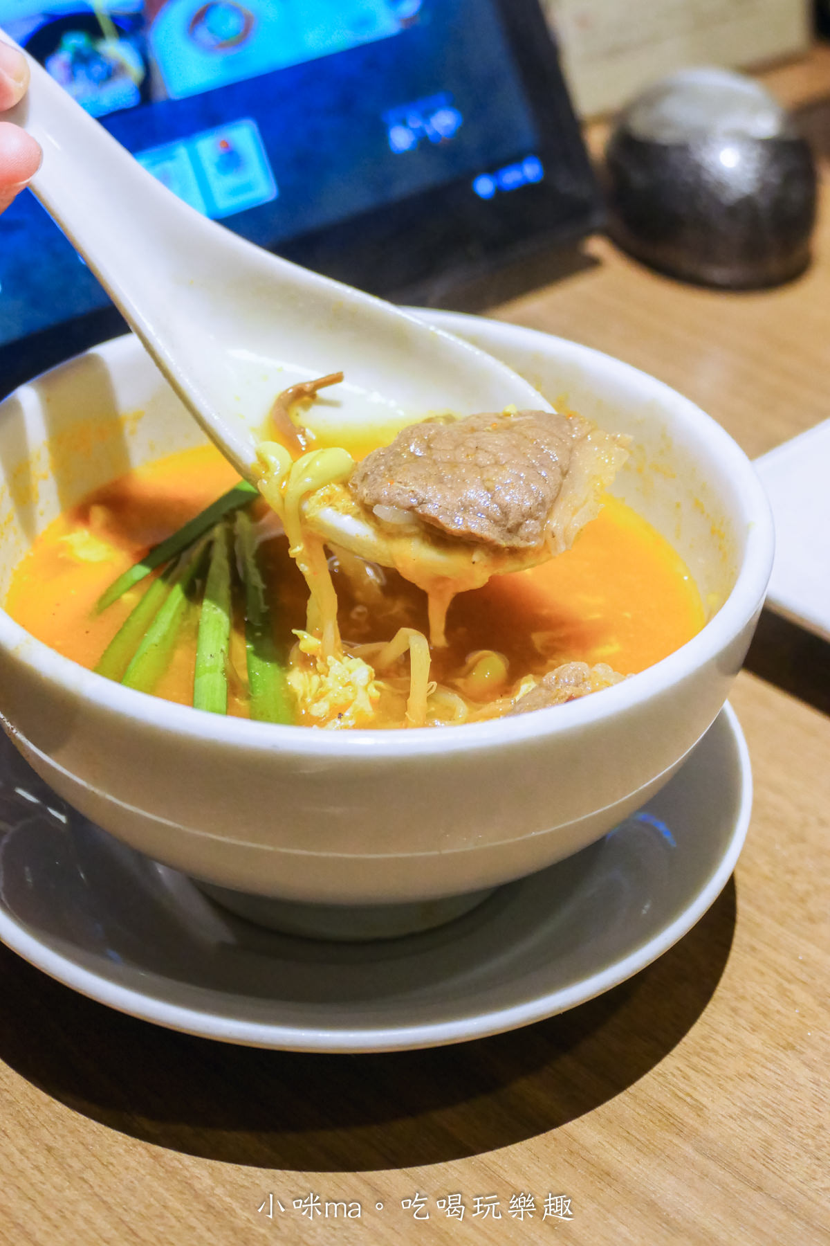 【大阪美食】國產牛燒肉放題 道頓堀御堂筋店|大阪超人氣燒肉吃到飽!沒有訂位就有的你等了,附中文菜單、線上訂位,日本燒肉吃到飽推薦 - 第39張圖 【大阪美食】國產牛燒肉放題 道頓堀御堂筋店|大阪超人氣燒肉吃到飽!沒有訂位就有的你等了,附中文菜單、線上訂位,日本燒肉吃到飽推薦