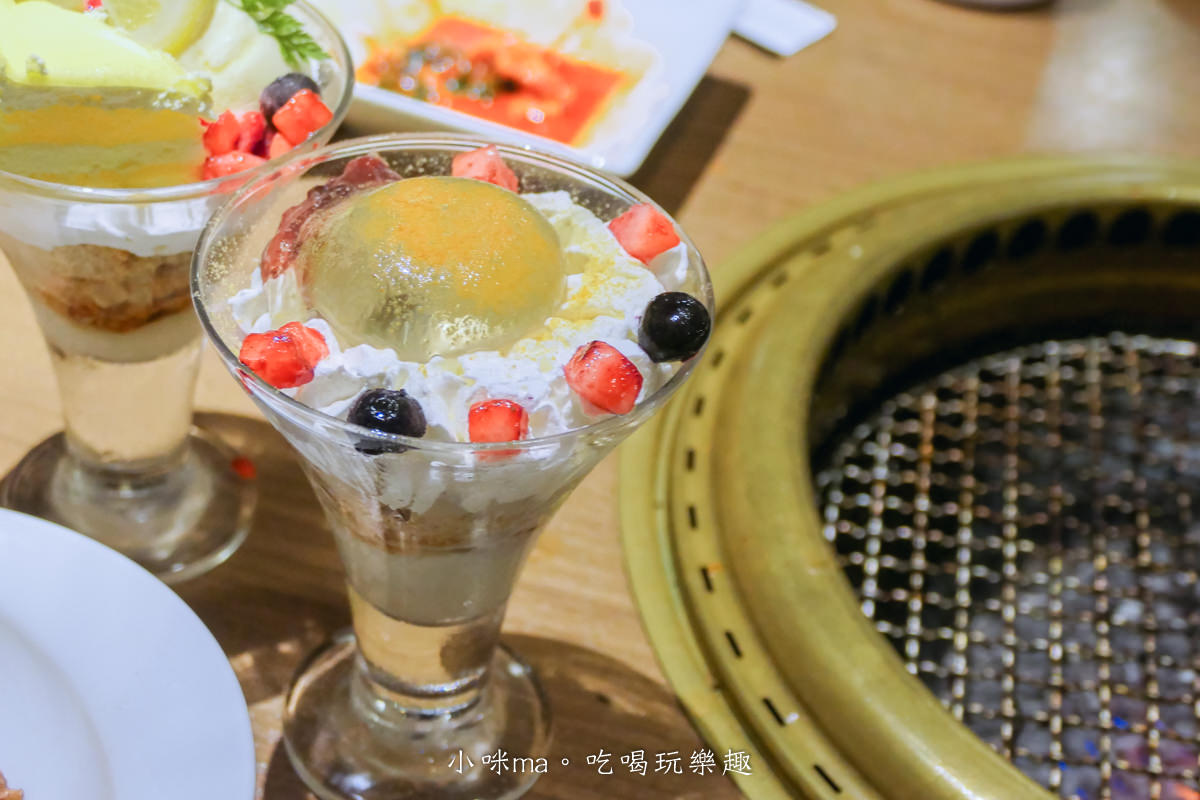 【大阪美食】國產牛燒肉放題 道頓堀御堂筋店|大阪超人氣燒肉吃到飽!沒有訂位就有的你等了,附中文菜單、線上訂位,日本燒肉吃到飽推薦 - 第42張圖 【大阪美食】國產牛燒肉放題 道頓堀御堂筋店|大阪超人氣燒肉吃到飽!沒有訂位就有的你等了,附中文菜單、線上訂位,日本燒肉吃到飽推薦