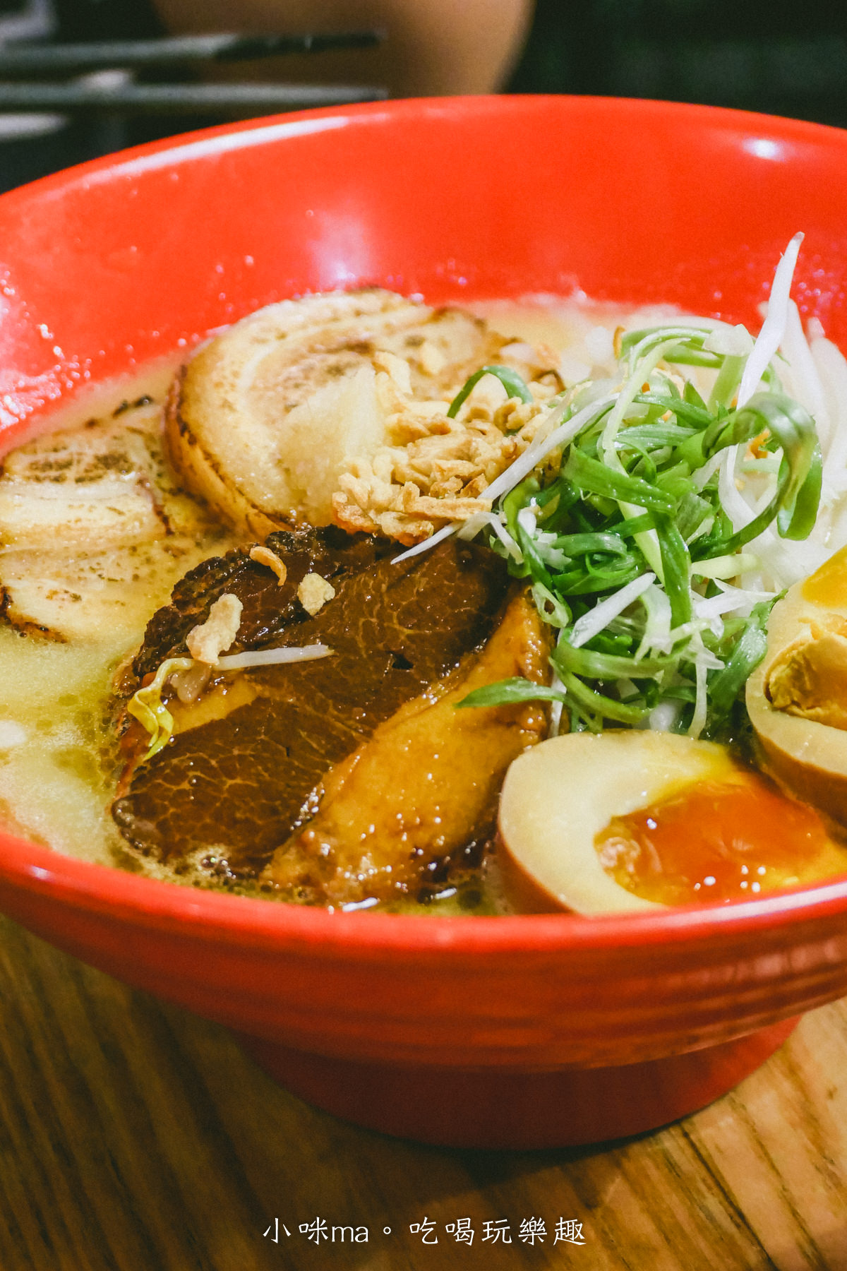 【台北拉麵】Totto Ramen 鳥人拉麵 中山店|來自紐約的日式拉麵,自熬濃厚雞白湯頭搭配厚切叉燒,營業到深夜,中山站美食 - 第13張圖 【台北拉麵】Totto Ramen 鳥人拉麵 中山店|來自紐約的日式拉麵,自熬濃厚雞白湯頭搭配厚切叉燒,營業到深夜,中山站美食