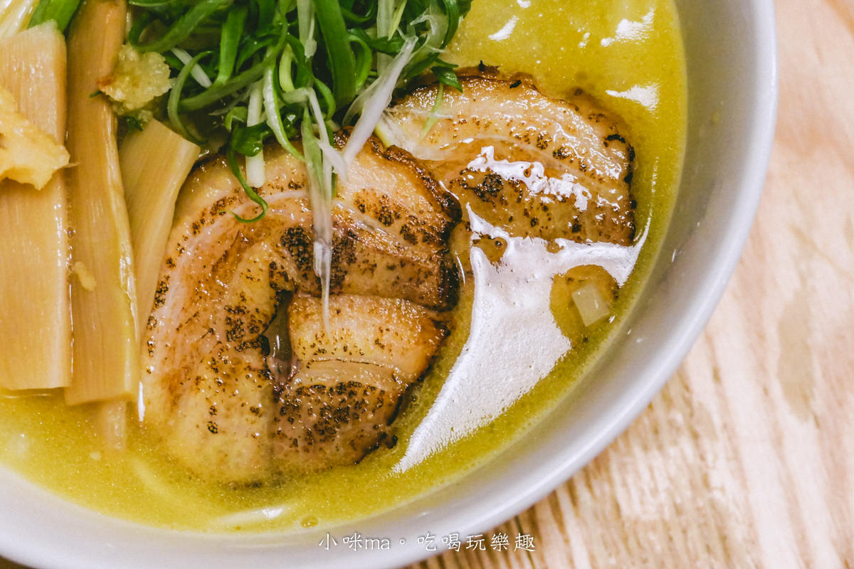 【台北拉麵】Totto Ramen 鳥人拉麵 中山店|來自紐約的日式拉麵,自熬濃厚雞白湯頭搭配厚切叉燒,營業到深夜,中山站美食 - 第18張圖 【台北拉麵】Totto Ramen 鳥人拉麵 中山店|來自紐約的日式拉麵,自熬濃厚雞白湯頭搭配厚切叉燒,營業到深夜,中山站美食