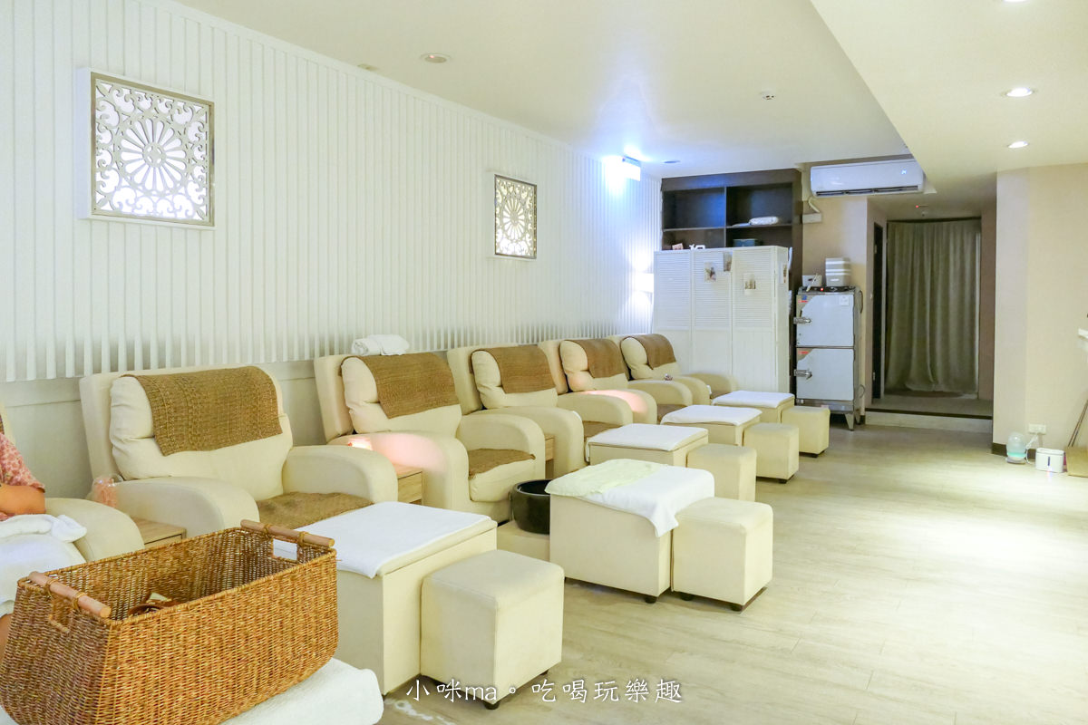 【台北SPA推薦】沐境微晨Spa & Massage｜客製化經絡按摩，脈輪卡牌選定你的能量精油，搭配西藏頌缽淨化解放身心靈，台北精油按摩