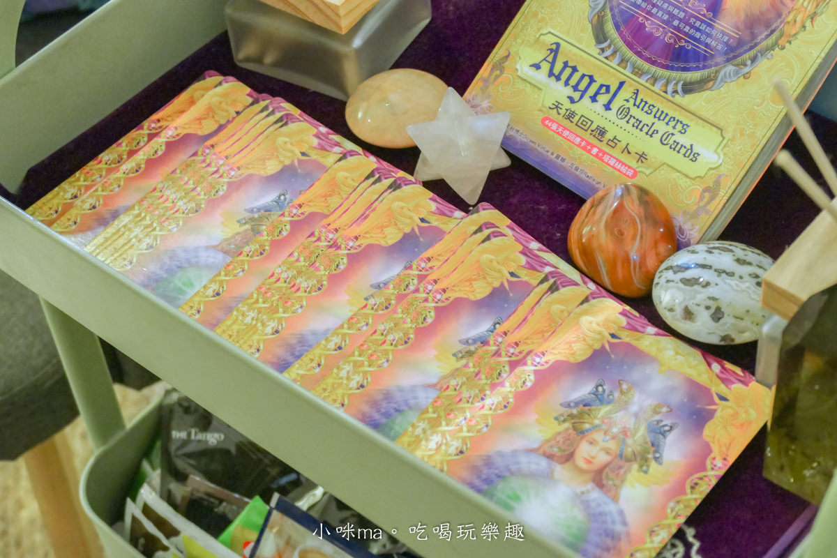 【台北SPA推薦】沐境微晨Spa & Massage｜客製化經絡按摩，脈輪卡牌選定你的能量精油，搭配西藏頌缽淨化解放身心靈，台北精油按摩