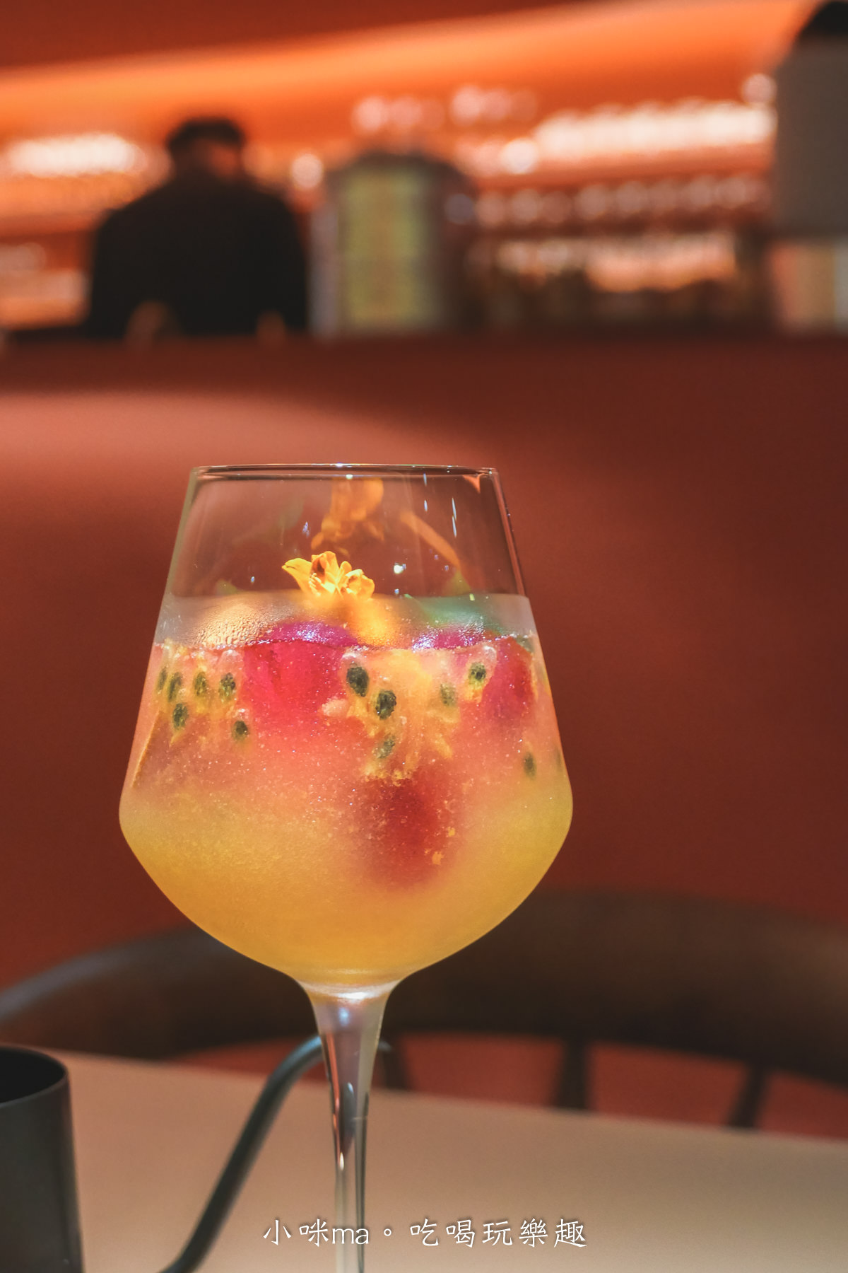 【台北餐酒館】嵩sung 台北大安|台中夯店落腳延吉街,神秘的洞穴風空間原來是餐酒館,不只好拍餐點也好吃,國父紀念館站美食 - 第18張圖 【台北餐酒館】嵩sung 台北大安|台中夯店落腳延吉街,神秘的洞穴風空間原來是餐酒館,不只好拍餐點也好吃,國父紀念館站美食