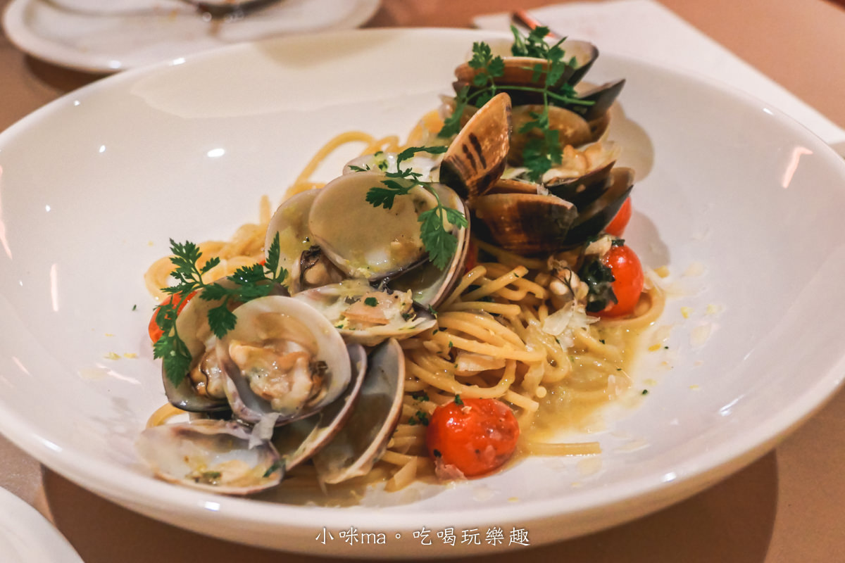 【台北餐酒館】嵩sung 台北大安|台中夯店落腳延吉街,神秘的洞穴風空間原來是餐酒館,不只好拍餐點也好吃,國父紀念館站美食 - 第22張圖 【台北餐酒館】嵩sung 台北大安|台中夯店落腳延吉街,神秘的洞穴風空間原來是餐酒館,不只好拍餐點也好吃,國父紀念館站美食