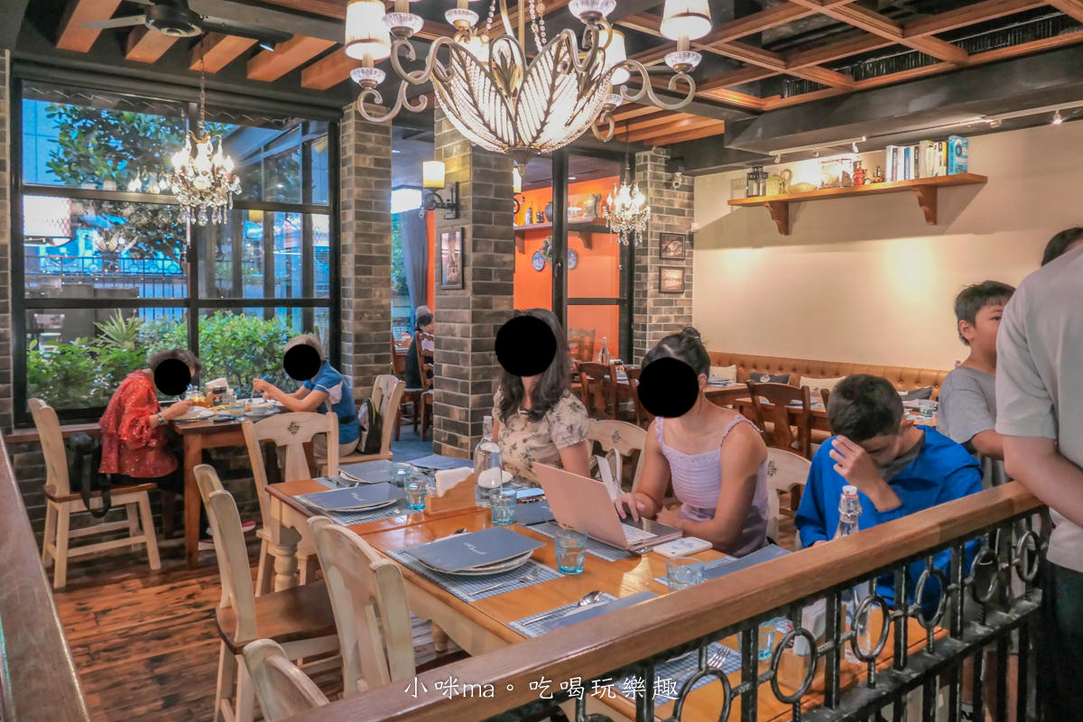 【新店美食】里拉6街義大利餐館|獨棟歐風義式餐廳有夠難訂,義大利麵只要200元,餐點多樣化又很平價,新店人都推這間,捷運小碧潭站 - 第4張圖 【新店美食】里拉6街義大利餐館|獨棟歐風義式餐廳有夠難訂,義大利麵只要200元,餐點多樣化又很平價,新店人都推這間,捷運小碧潭站