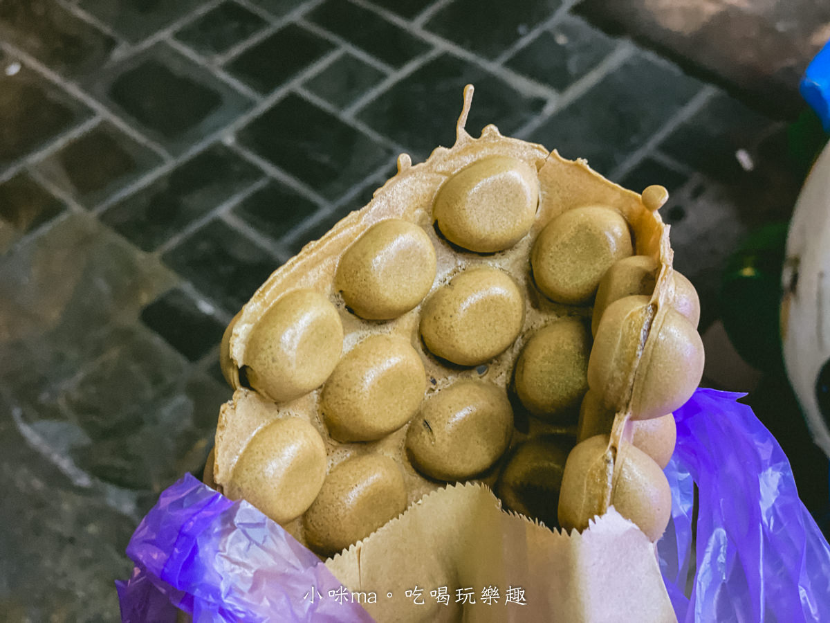 【737美食】內湖737港仔成雞蛋仔｜香港必吃的國民小吃內湖737也有，外酥內Q的雞蛋仔越吃越涮嘴，內湖美食