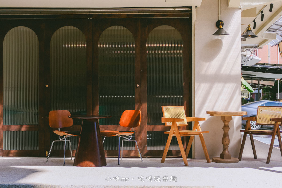 【台北咖啡廳】Mois cafe｜東區新開幕的絕美咖啡廳，轉角來到小歐洲，手機、相機記得充飽電~，忠孝敦化站美食