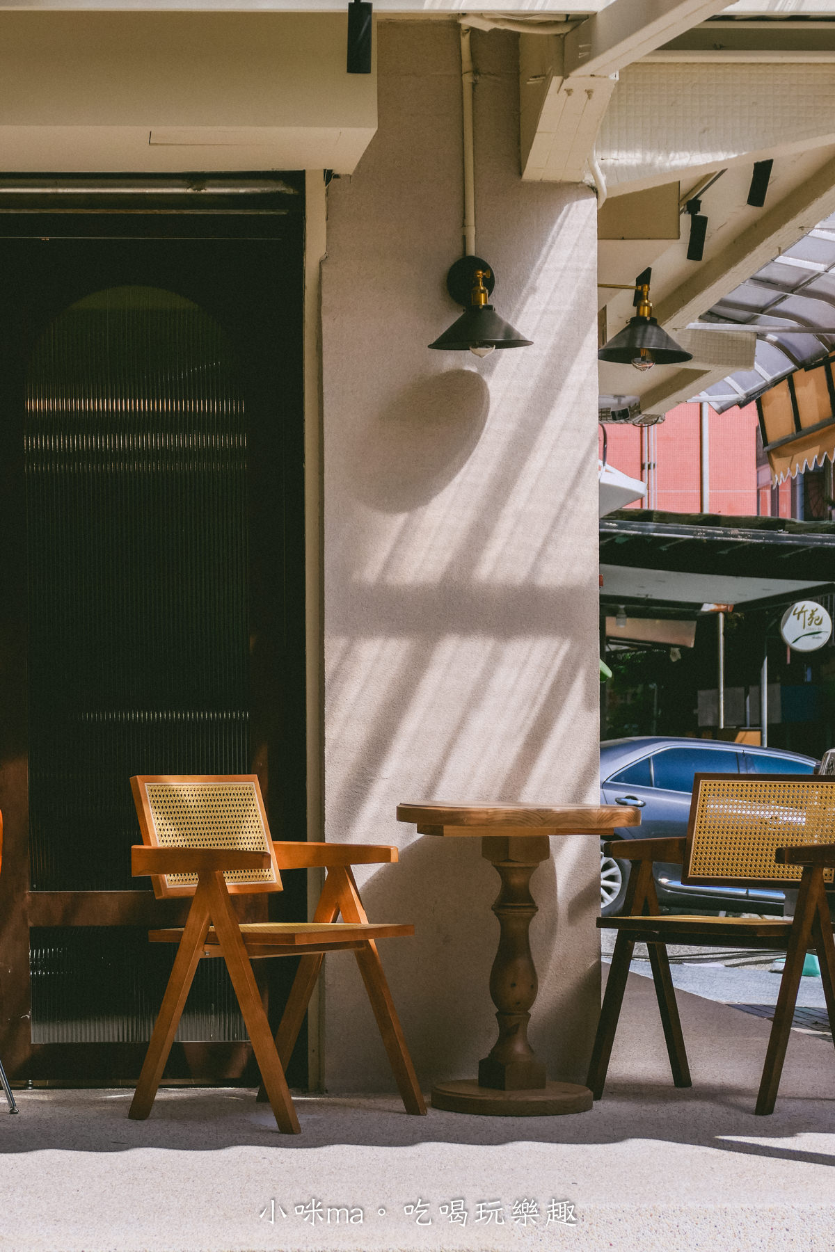 【台北咖啡廳】Mois cafe｜東區新開幕的絕美咖啡廳，轉角來到小歐洲，手機、相機記得充飽電~，忠孝敦化站美食