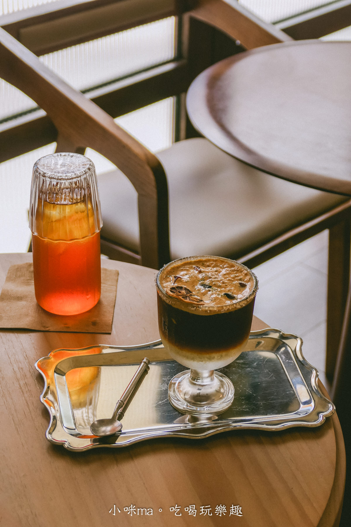 【台北咖啡廳】Mois cafe｜東區新開幕的絕美咖啡廳，轉角來到小歐洲，手機、相機記得充飽電~，忠孝敦化站美食