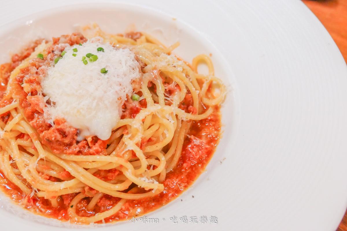【新店美食】里拉6街義大利餐館|獨棟歐風義式餐廳有夠難訂,義大利麵只要200元,餐點多樣化又很平價,新店人都推這間,捷運小碧潭站 - 第24張圖 【新店美食】里拉6街義大利餐館|獨棟歐風義式餐廳有夠難訂,義大利麵只要200元,餐點多樣化又很平價,新店人都推這間,捷運小碧潭站