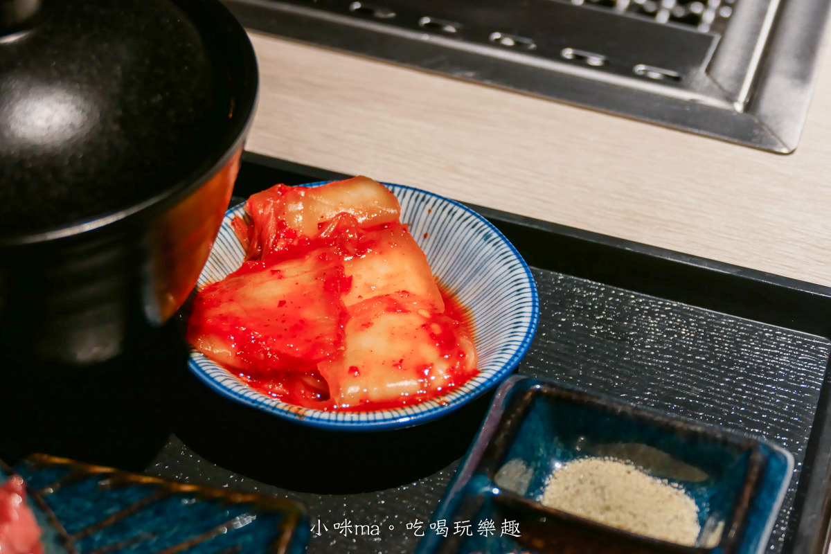 【一人燒肉推薦】燒肉Smile 內湖店|開到凌晨4點的一人燒肉店,想要大口吃肉自己就可以來,飲料、沙拉、冰品吃到飽,西湖捷運站美食 - 第15張圖 【一人燒肉推薦】燒肉Smile 內湖店|開到凌晨4點的一人燒肉店,想要大口吃肉自己就可以來,飲料、沙拉、冰品吃到飽,西湖捷運站美食