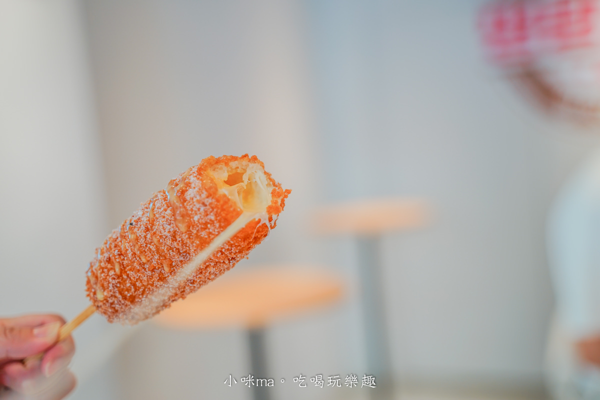 【淡水美食】明朗時代米熱狗-淡水店|韓國人氣熱狗專門店插旗淡水,爆漿起司熱狗拉出浮誇牽絲,捷運淡水站 - 第19張圖 【淡水美食】明朗時代米熱狗-淡水店|韓國人氣熱狗專門店插旗淡水,爆漿起司熱狗拉出浮誇牽絲,捷運淡水站