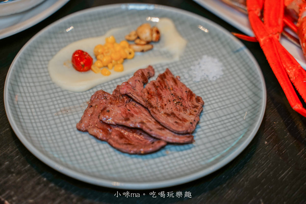 【台北吃到飽】寒舍艾美酒店 探索廚房|冬の和食祭日本美食節,燙煮、燒烤松葉蟹吃到飽還不手刀衝起來 - 第45張圖 【台北吃到飽】寒舍艾美酒店 探索廚房|冬の和食祭日本美食節,燙煮、燒烤松葉蟹吃到飽還不手刀衝起來