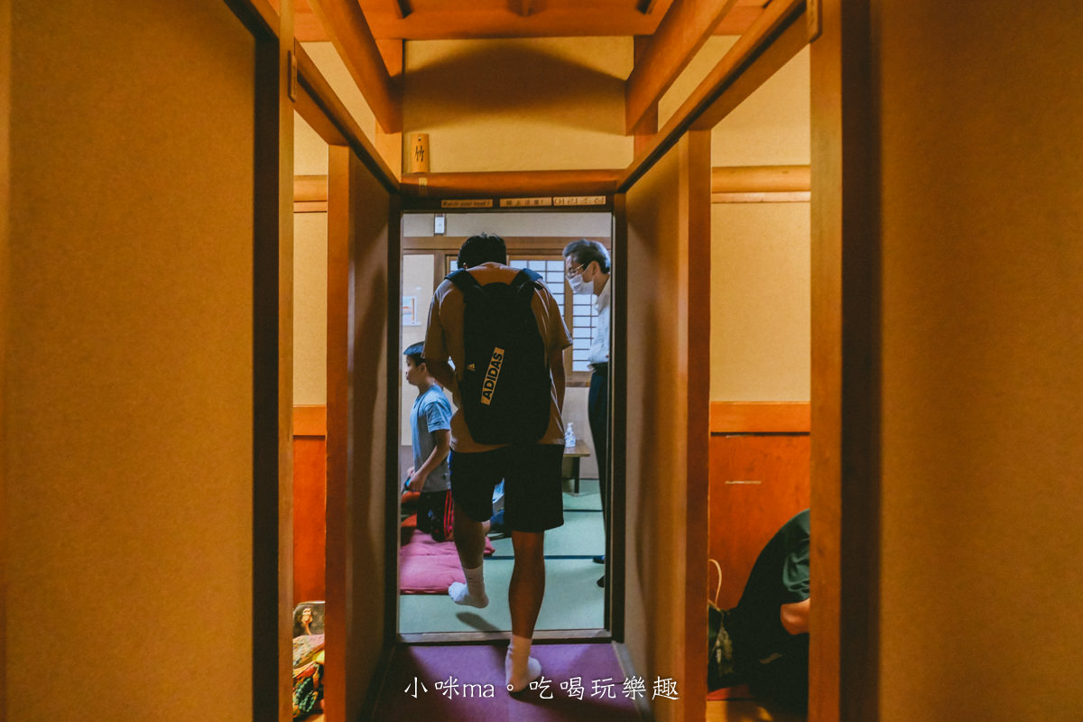 【大阪美食】北極星蛋包飯-心齋橋本店|日本超人氣蛋包飯藏在日式古宅裡,心齋橋這間最美,樸實無華的好吃,心齋橋美食 - 第11張圖 【大阪美食】北極星蛋包飯-心齋橋本店|日本超人氣蛋包飯藏在日式古宅裡,心齋橋這間最美,樸實無華的好吃,心齋橋美食