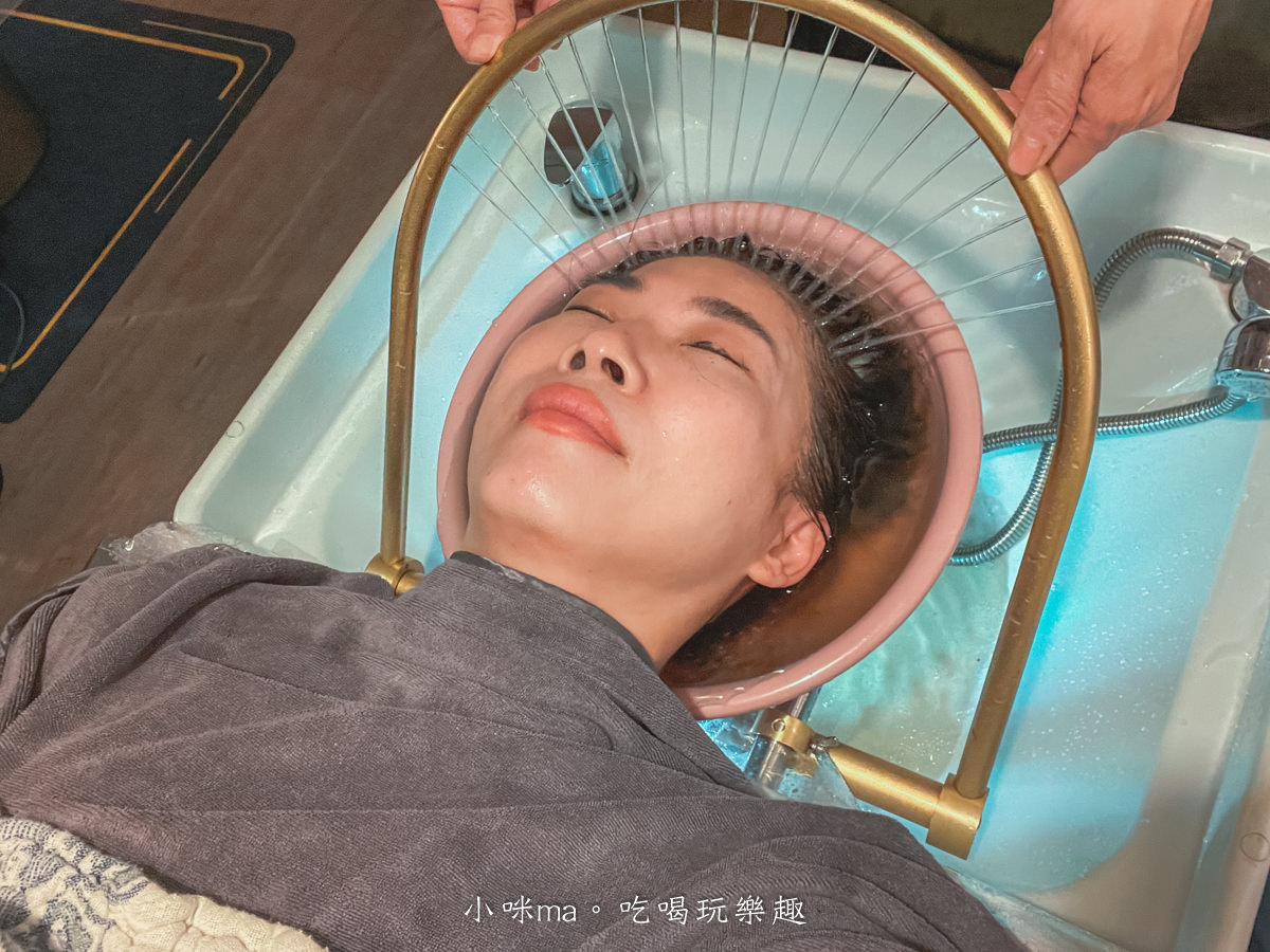 【新北中和SPA】移花宮古法頭療｜新北中和第一間古法頭療，幫頭部做個SPA，媽啊~也太舒服了，清香中藥頭湯好放鬆，內有價目表，捷運南勢角站