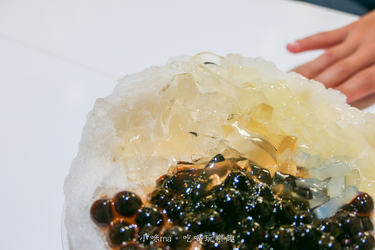 【台北萬華美食】龍都冰菓專業家|說到台北冰店誰沒吃過這間?! 百年老字號,八寶冰超強,附菜單 - 第14張圖 【台北萬華美食】龍都冰菓專業家|說到台北冰店誰沒吃過這間?! 百年老字號,八寶冰超強,附菜單
