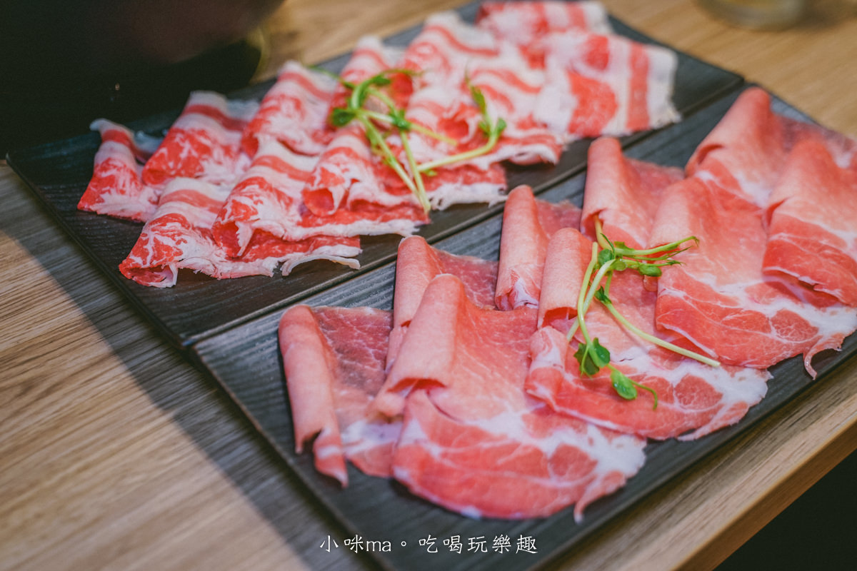 【新莊火鍋】吾皇大大 朕的鍋物-新莊中港殿|皇上吉祥!!吃火鍋也搞穿越劇,蔬食、火鍋配料自助吧、白飯、飲料吃到飽,新北火鍋 - 第32張圖 【新莊火鍋】吾皇大大 朕的鍋物-新莊中港殿|皇上吉祥!!吃火鍋也搞穿越劇,蔬食、火鍋配料自助吧、白飯、飲料吃到飽,新北火鍋