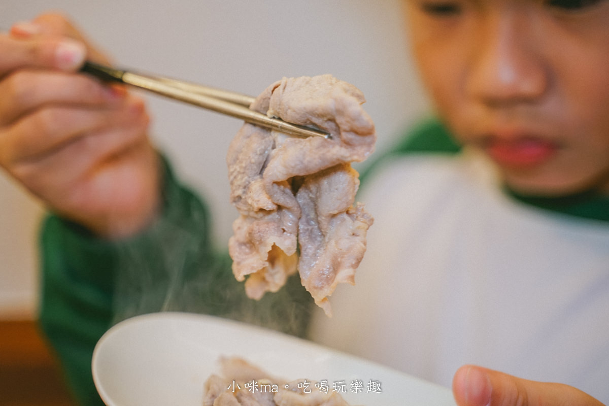 【新莊火鍋】吾皇大大 朕的鍋物-新莊中港殿|皇上吉祥!!吃火鍋也搞穿越劇,蔬食、火鍋配料自助吧、白飯、飲料吃到飽,新北火鍋 - 第36張圖 【新莊火鍋】吾皇大大 朕的鍋物-新莊中港殿|皇上吉祥!!吃火鍋也搞穿越劇,蔬食、火鍋配料自助吧、白飯、飲料吃到飽,新北火鍋