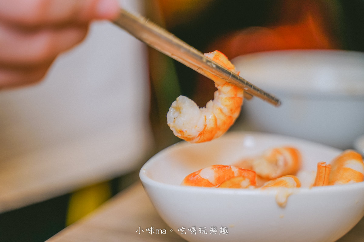 【新莊火鍋】吾皇大大 朕的鍋物-新莊中港殿|皇上吉祥!!吃火鍋也搞穿越劇,蔬食、火鍋配料自助吧、白飯、飲料吃到飽,新北火鍋 - 第45張圖 【新莊火鍋】吾皇大大 朕的鍋物-新莊中港殿|皇上吉祥!!吃火鍋也搞穿越劇,蔬食、火鍋配料自助吧、白飯、飲料吃到飽,新北火鍋