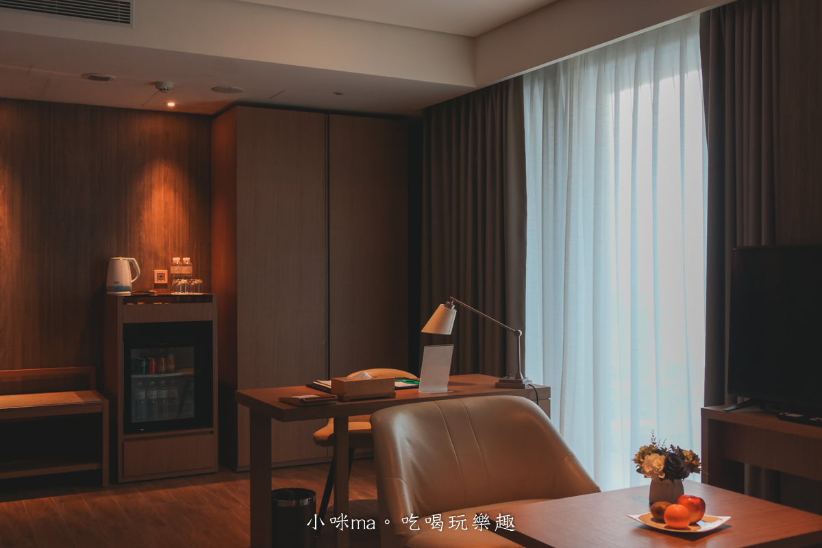 【宜蘭住宿】村却國際溫泉酒店｜房內就有雙湯池，頂樓星空酒吧獨攬宜蘭百萬夜景，早餐還能吃到下午兩點，一泊二食最划算