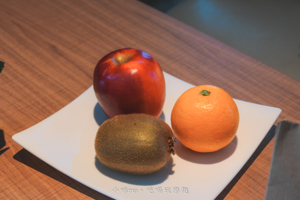 【宜蘭住宿】村却國際溫泉酒店｜房內就有雙湯池，頂樓星空酒吧獨攬宜蘭百萬夜景，早餐還能吃到下午兩點，一泊二食最划算